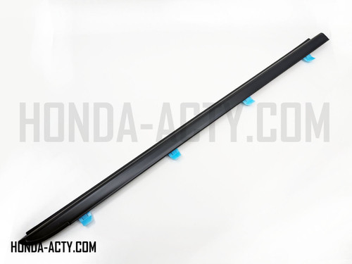 Molding - Front Door, Right - Honda Acty Van HH5, HH6 Models - 1999-2019 Molding - Front Door, Right - Honda Acty Van HH5, HH6 Models - 1999-2019