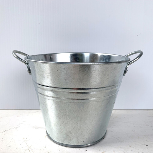 Tin Medium With Handle Silver
