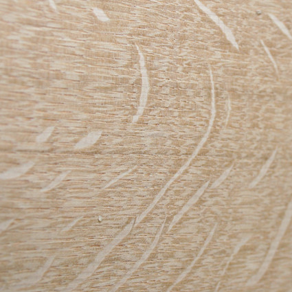 Showing the quarter sawn face in this image