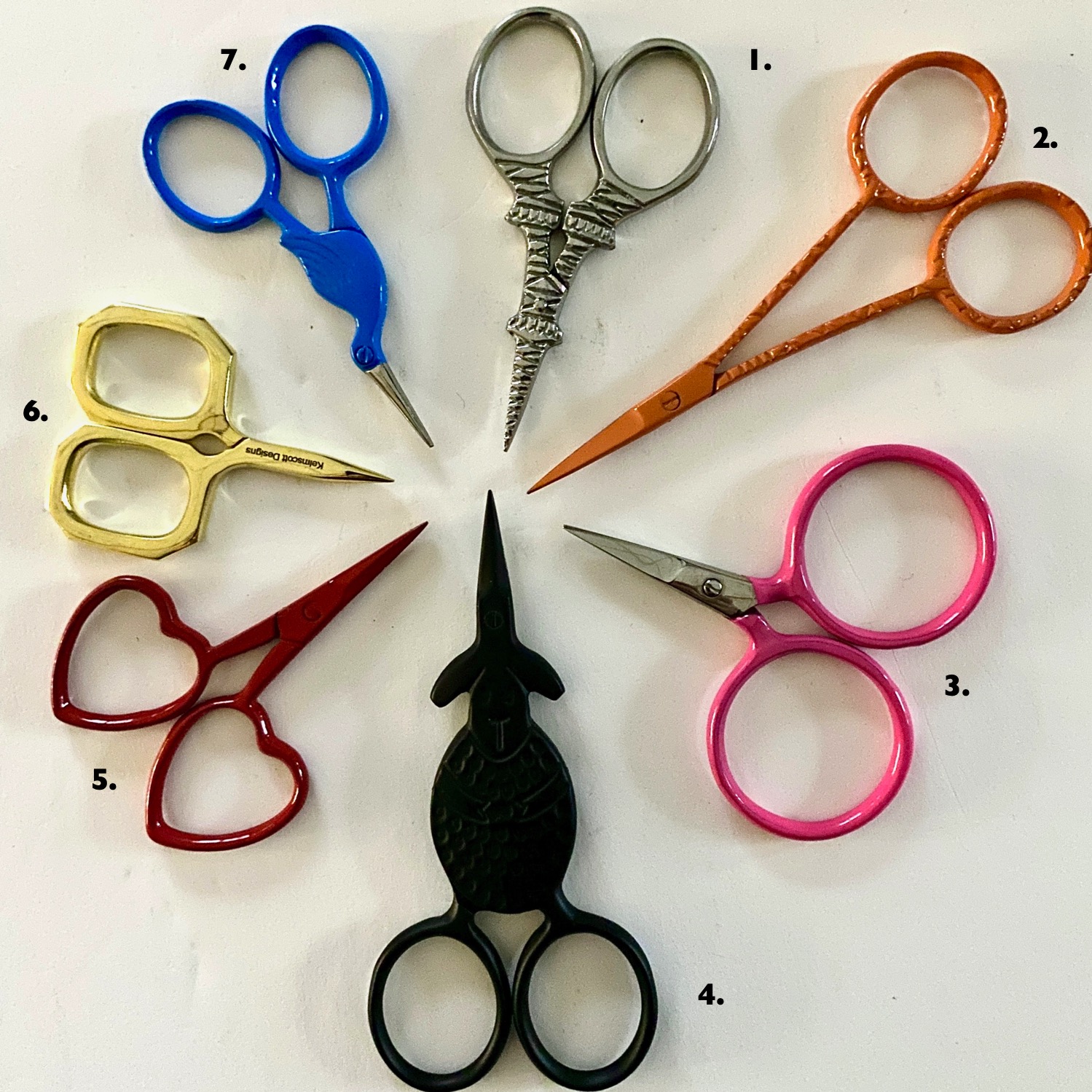 Kelmscott_scissors_square_with