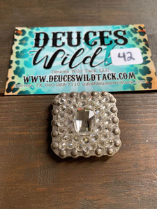 Concho 42-Crystal w/ Oval Square