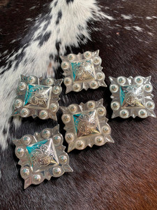 Shiny Silver 1.5" Square Berry (Group Of 5 Conchos)