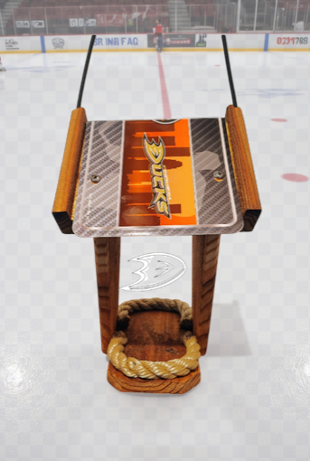 Anaheim Ducks License Plate Roof Bird Feeder