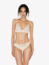 Rose Beige thong with macramé_1