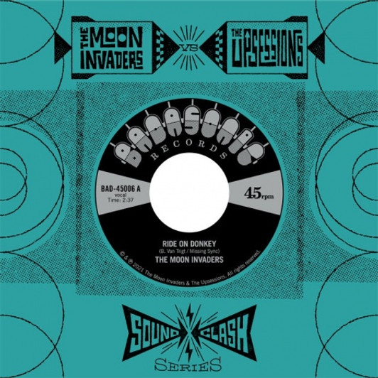 The Moon Invaders / The Upsessions - Vs - 7" Vinyl