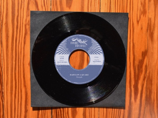 Derajah / The 18th Parallel - Babylon A Quake - 7" Vinyl
