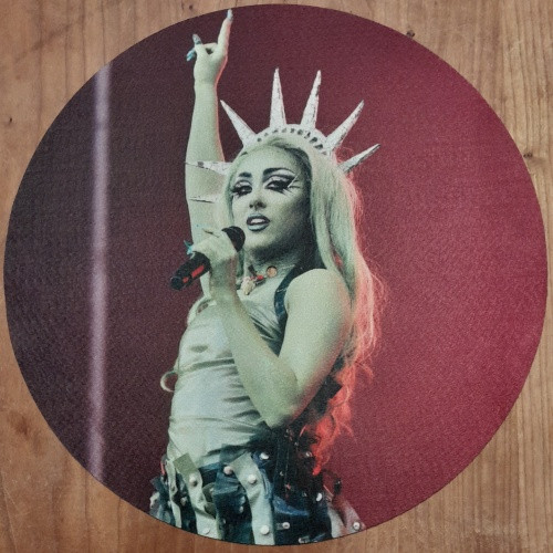 Chappell Roan - #5 (NYC Statue Of Liberty) - Single Slipmat