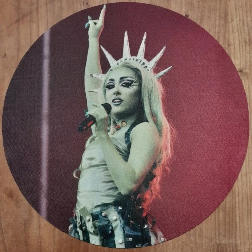 Chappell Roan - #5 (NYC Statue Of Liberty) - Single Slipmat