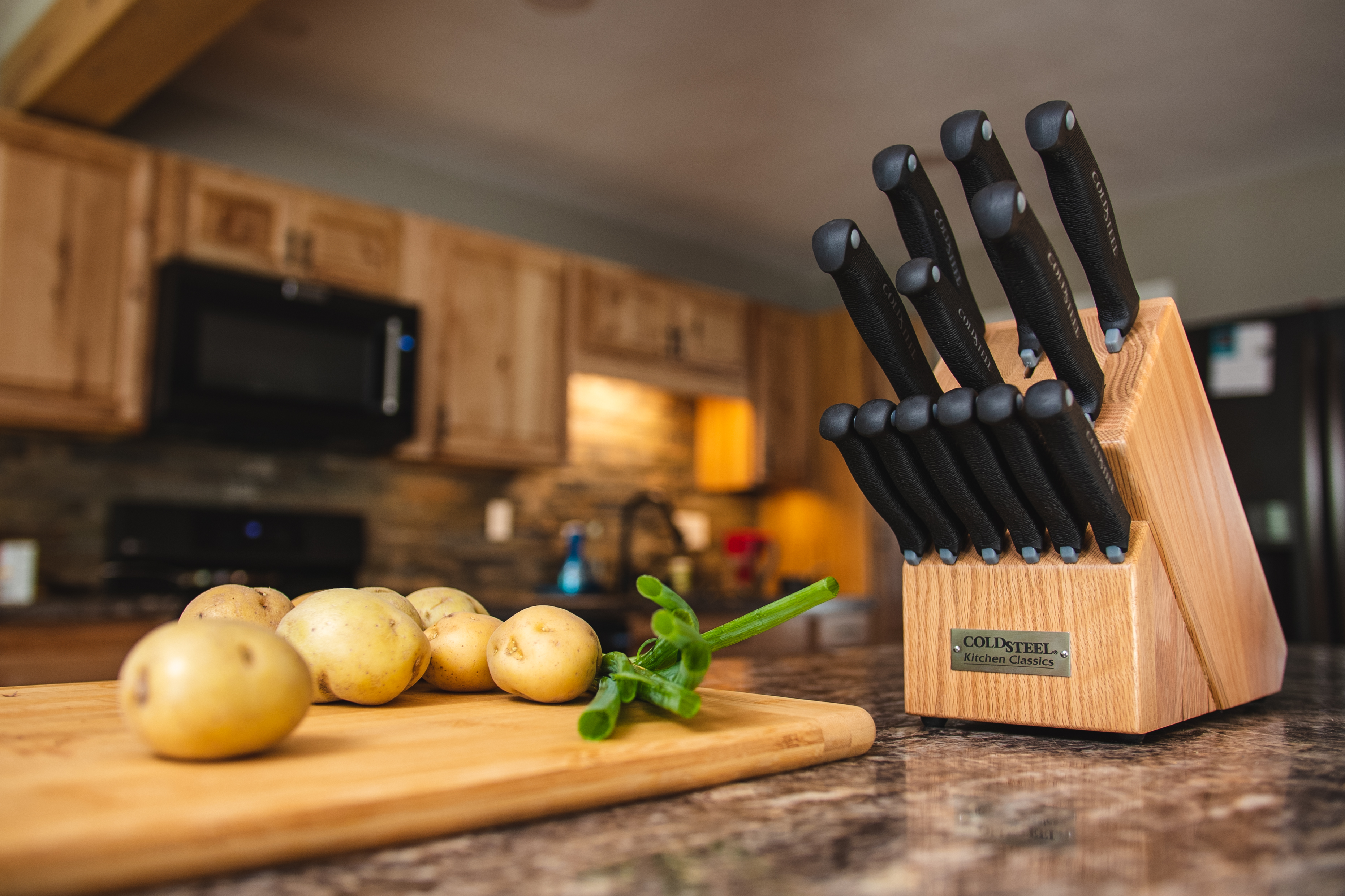 Cold Steel 59KSSET Kitchen Classics Complete Set - 6 Knives - 6 Steak Knives  - Hardwood Oak Block