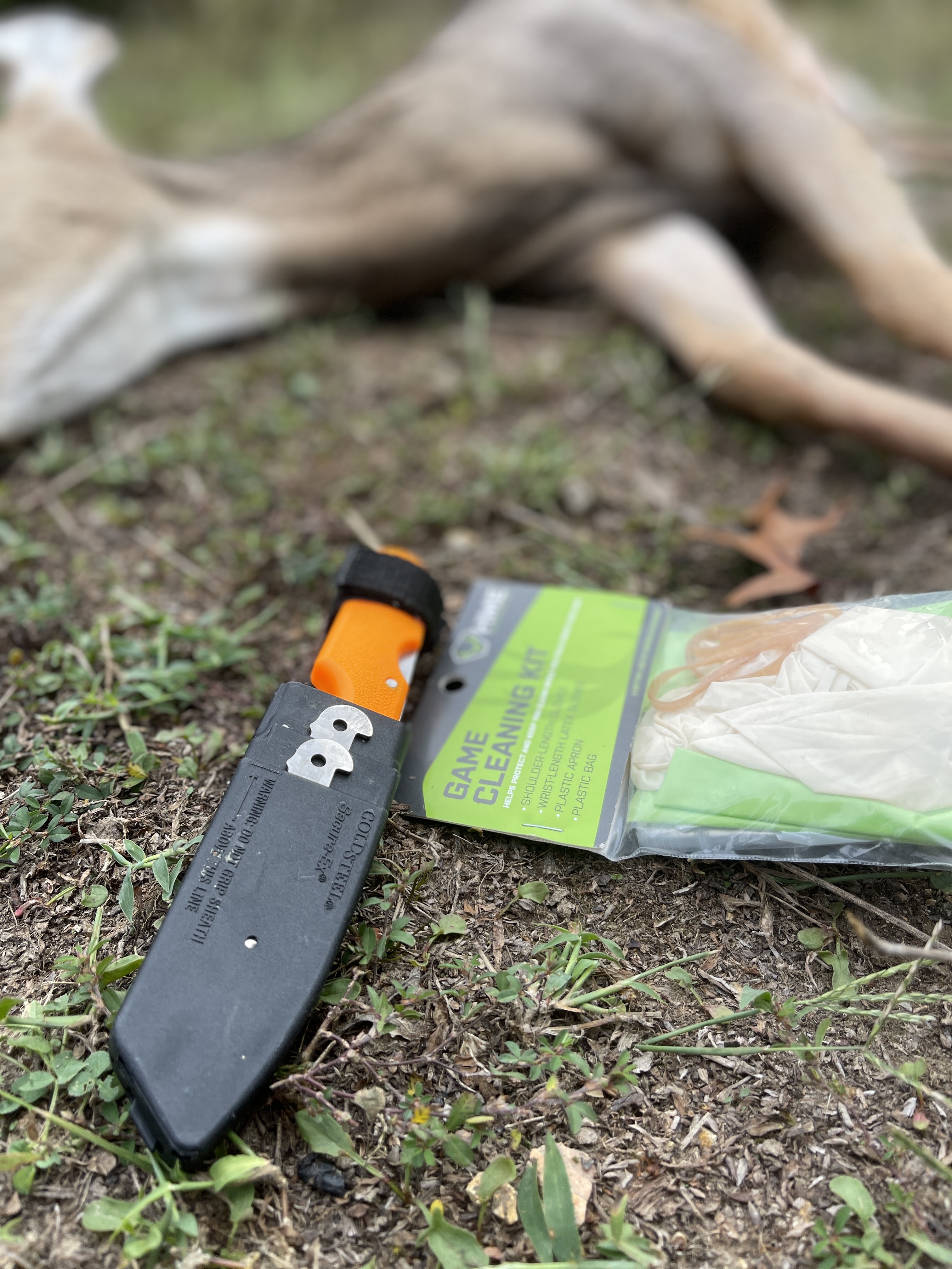 Must-Have Cutlery for Deer Hunters: Essential Tools and Skills - Cold Steel