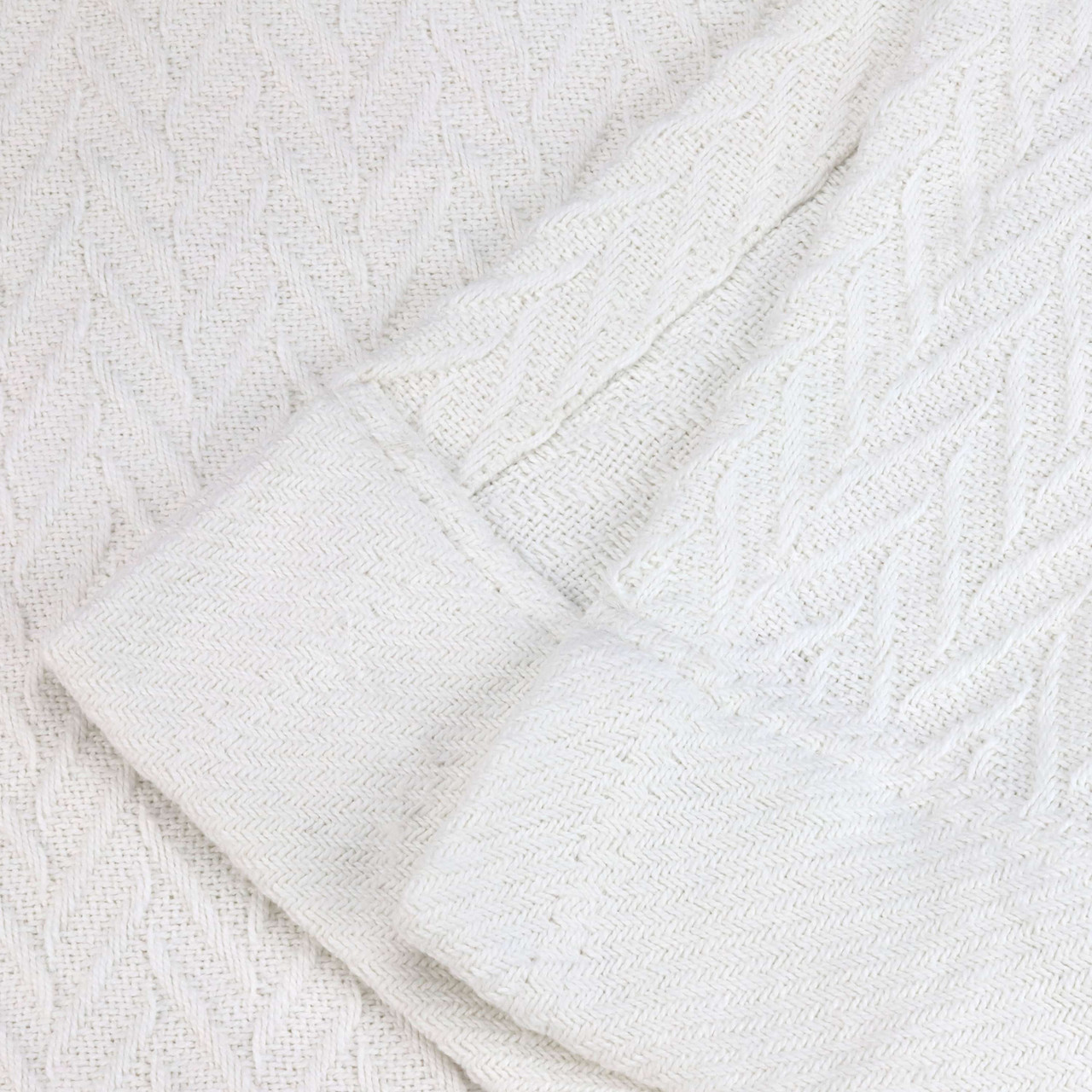 1888 Mills supplier gallery image - Magnificence Thermal Blanket - White - magnificence_20blanket_20white_02_detail
