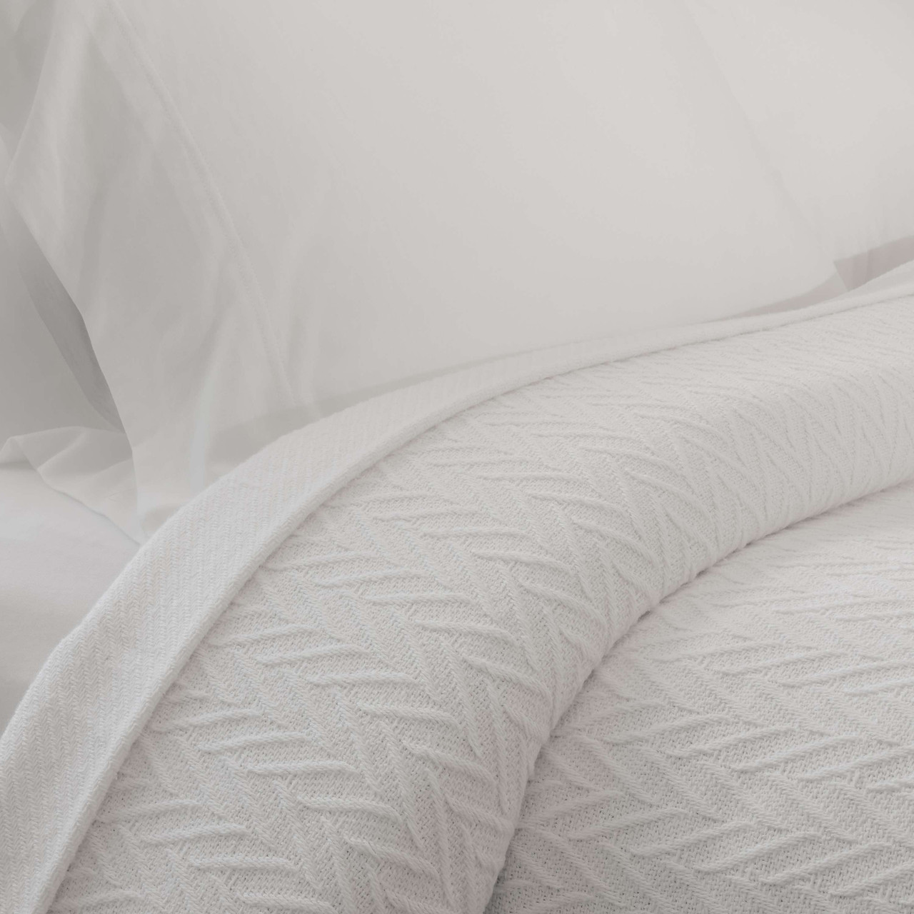 1888 Mills supplier gallery image - Magnificence Thermal Blanket - White - magnificence_blanket2_crop