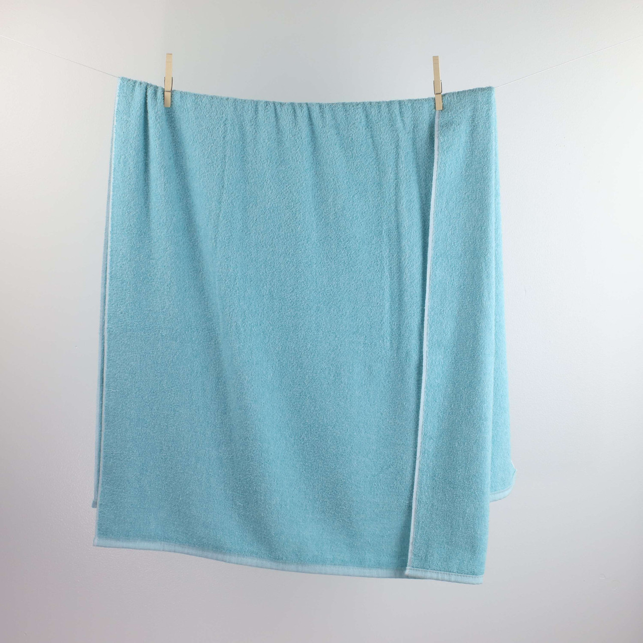 1888 Mills supplier gallery image - Fibertone Solid Pool Towel - Full Terry - fibertone_solid_beach_teal_bt10683tealso_04