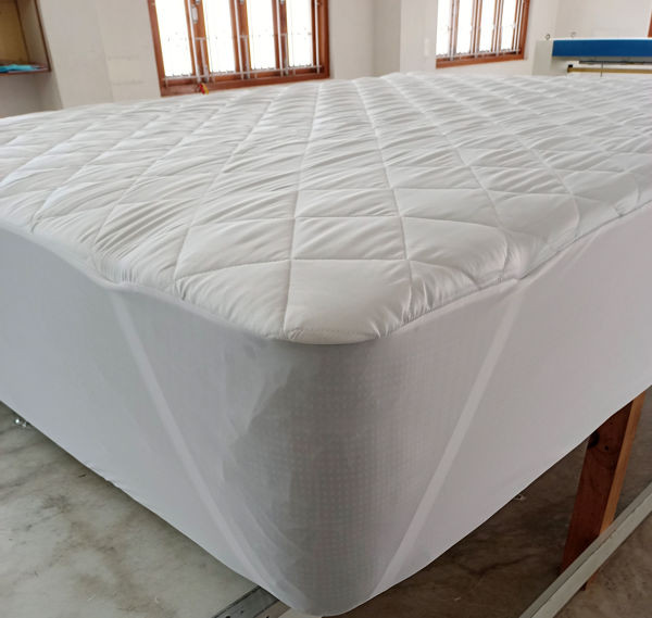 Ganesh supplier image - OXFORD THREE LAYER QUILTED BED PADS WATERPROOF FITTED WITH 2" ANCHOR BAND - parent product photo