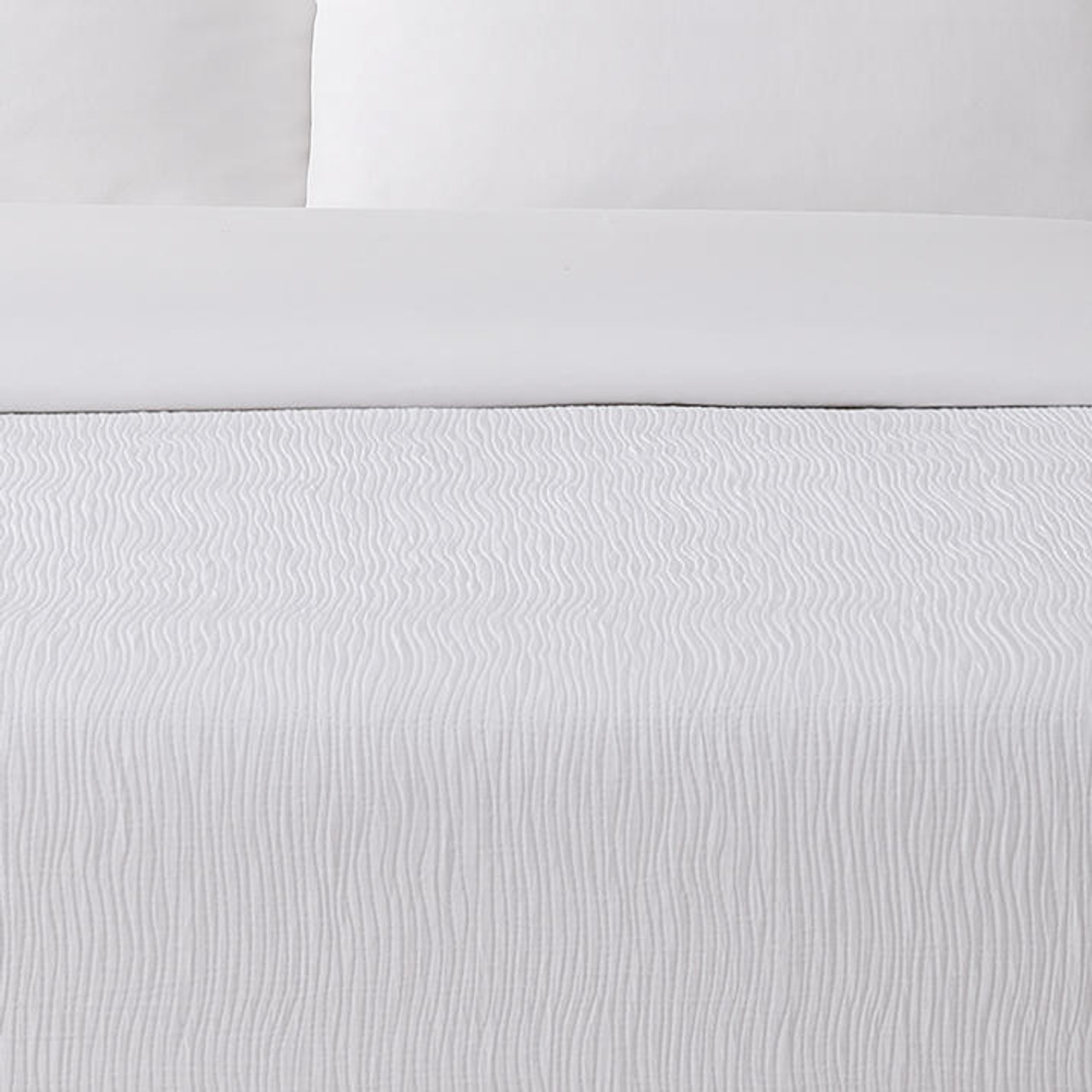 Berkshire Bedding Puff Jacquard Ripple Weave or 100 polyester decorative top sheet