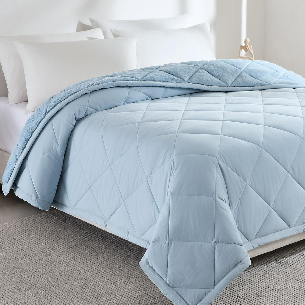 DOWNLITE Cloud Top PrimaLoft Plush Blankets & Throws by DOWNLITE 