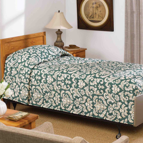 Martex RX VIENNA - FOREST GREEN KING 120x118; original product-family photograph; other room furnishings are not included; sha256:aedca89c0f5bec0fb3d488691fbbb756f237b6d5f171448cf62d2e1394b6e69f
