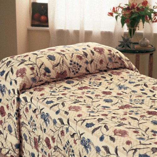 Martex HOME TERRACE bedspread; exact catalog photo; other room furnishings are not included; sha256:fb30ad88070de21c86b365a3b66503cd429e71059d66a97595a7428238b7357e