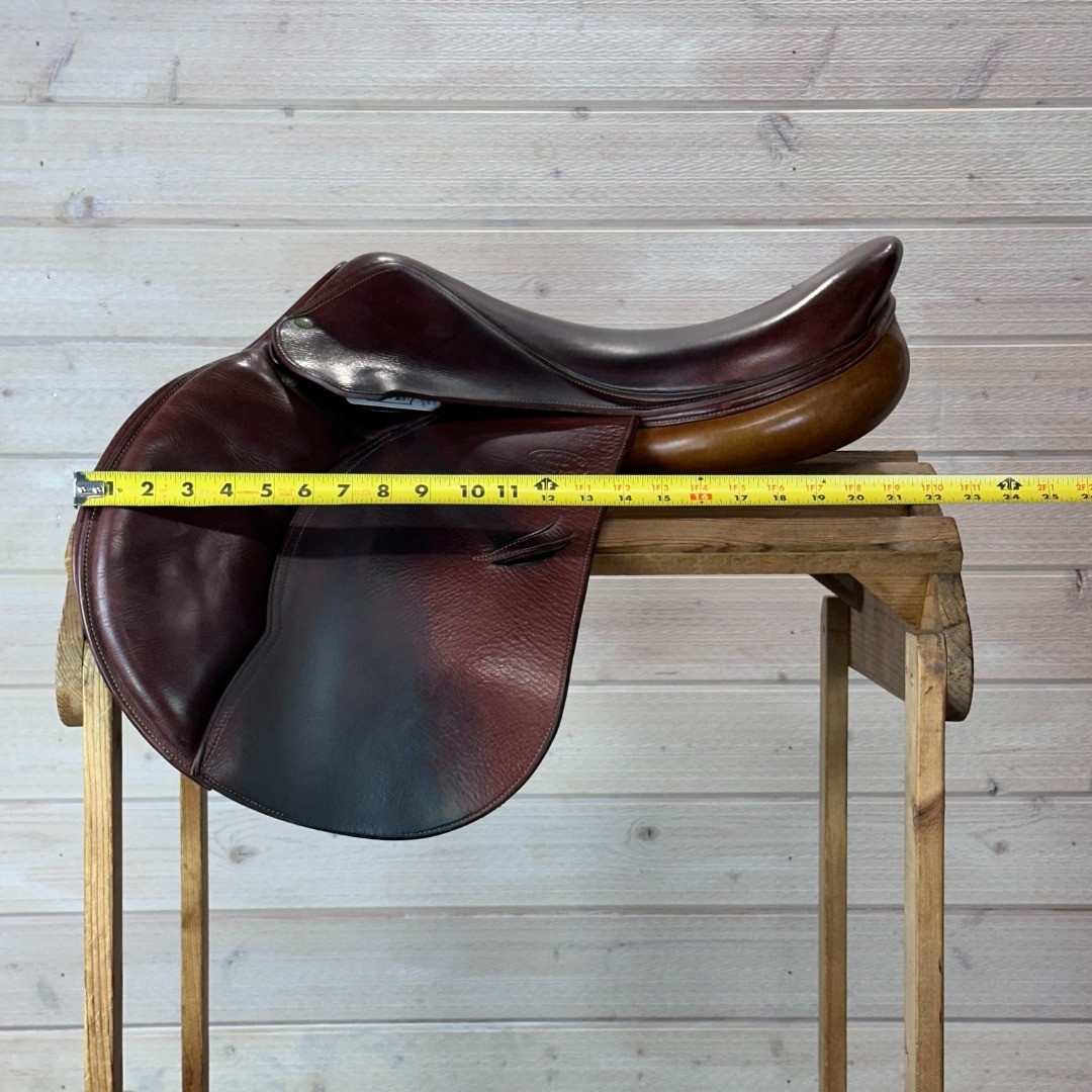 Used Devoucoux Oldara Close Contact Saddle English Tack