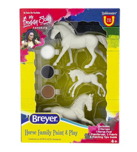 Breyer Horse Family Paint & Play
in box