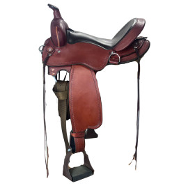 Used Fabtron Crosstrail Western Trail Saddle left side