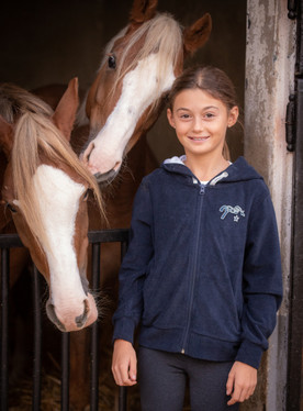 Pénélope Eden Capu Sweatshirt FRONT