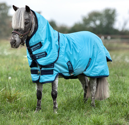 Couverture De Pluie Amigo Hero Pour Poney/petit Cheval Taille 42 - Neuve (bavette Utilisée Une Fois), Bleue