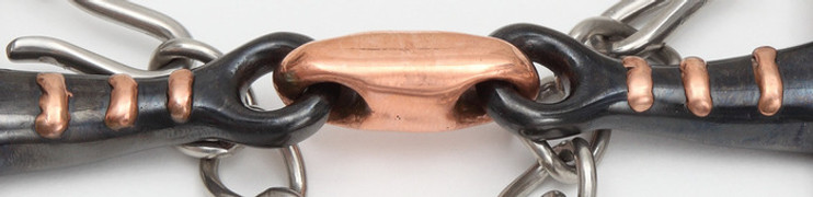 Double Jointed Sweet Iron Pelham
mouthpiece detail