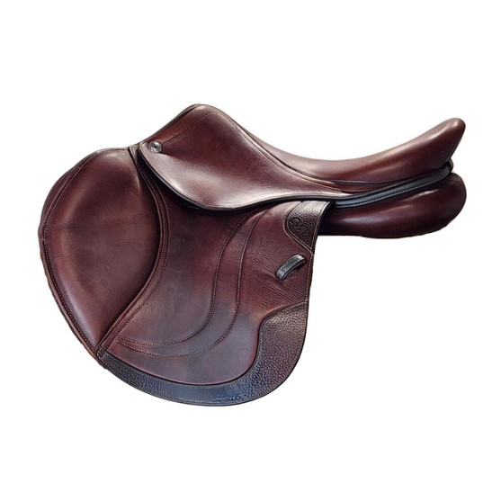 Used CWD SE03 Close Contact Jump Saddle left side
