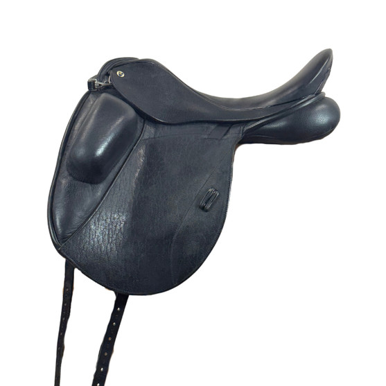 Used N2 Vincitore Monoflap Dressage Saddle left side