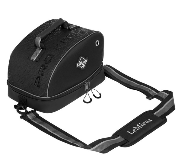 LeMieux Tail Guard With Detachable Waterproof Bag – Travel Protection For Horses (Black/Brown/Navy)