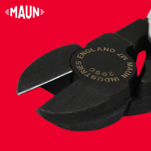 Maun Diagonal Cutting Plier For Hard Wire 140 mm close up of the cutter blade on one of the jaws