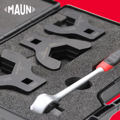 Maun Domestic Gas Meter Installation Service Spanner Set inside its carry case, up close on selected of the spanners and the wrench
