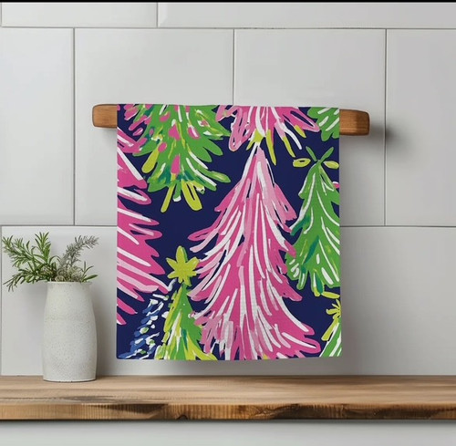 Add festive charm to your kitchen with our lightweight, quick-drying Christmas waffle towels. Perfect for everyday use or as a thoughtful holiday gift!