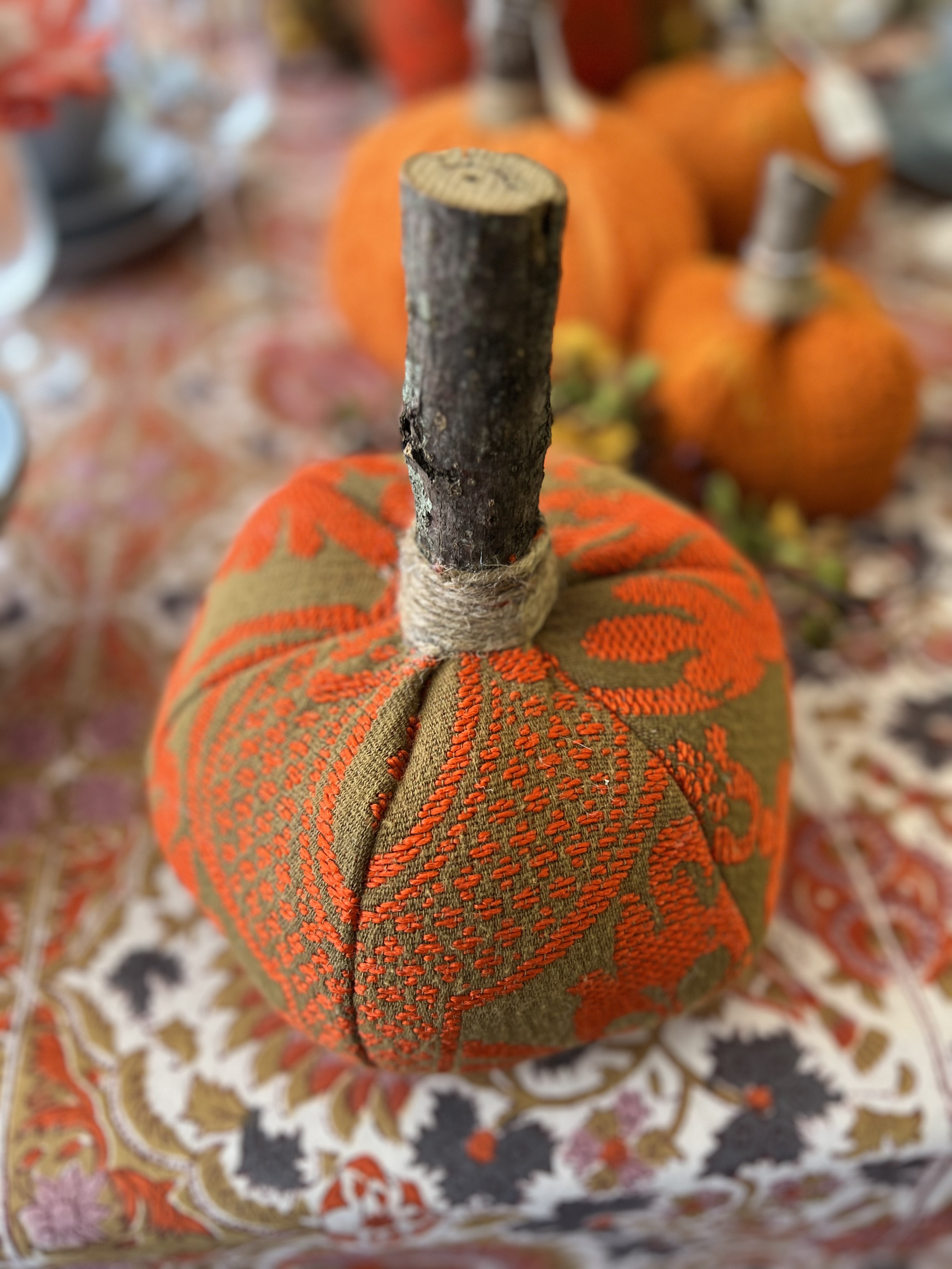 Vintage Hand Sewn Pumpkins - Large 6 Panel Round – 1960's Morgan Jones Bedspread