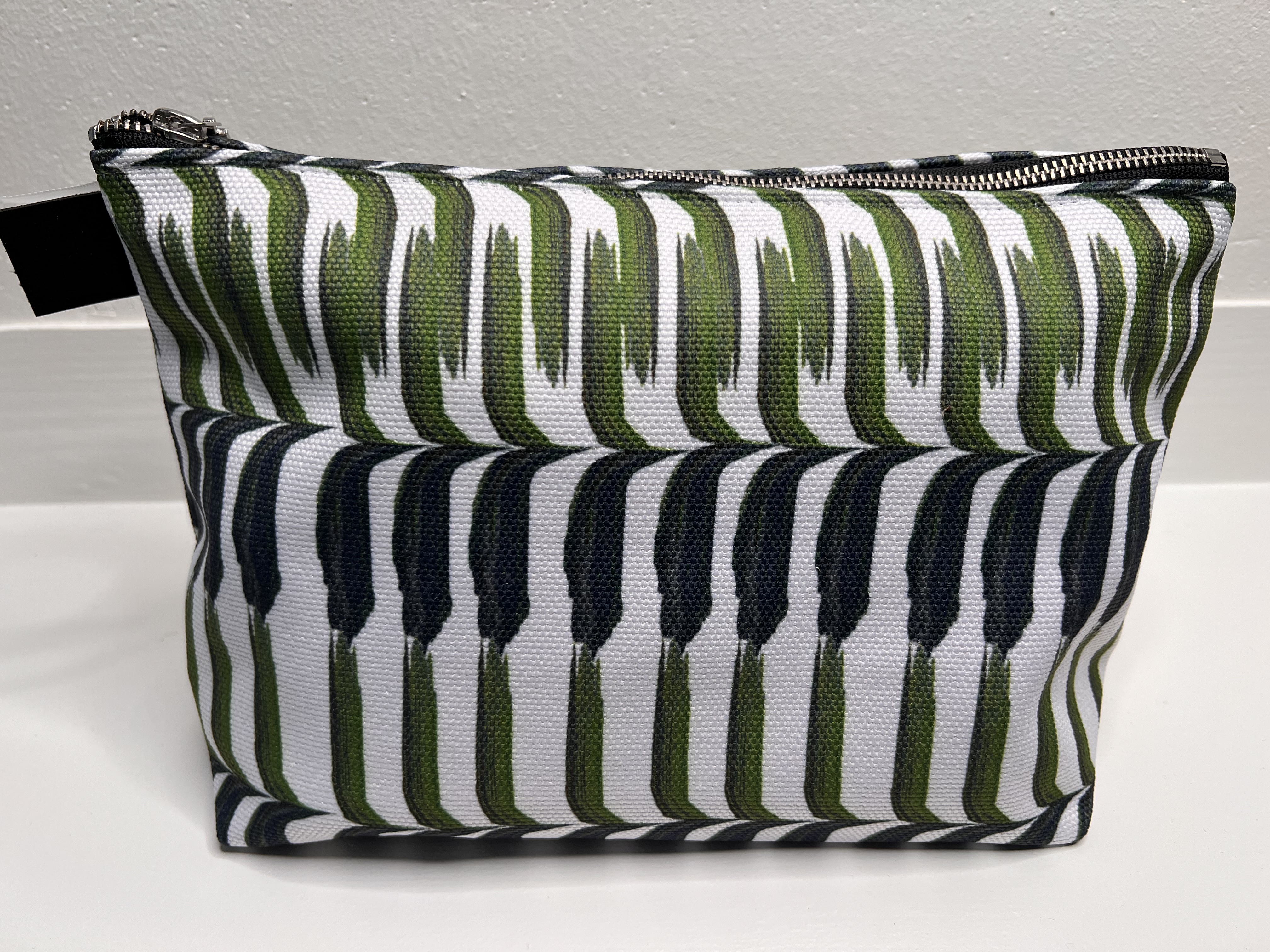 Cindy Barganier Textiles Cosmetic Bag - 6 Designs – Heartbeat