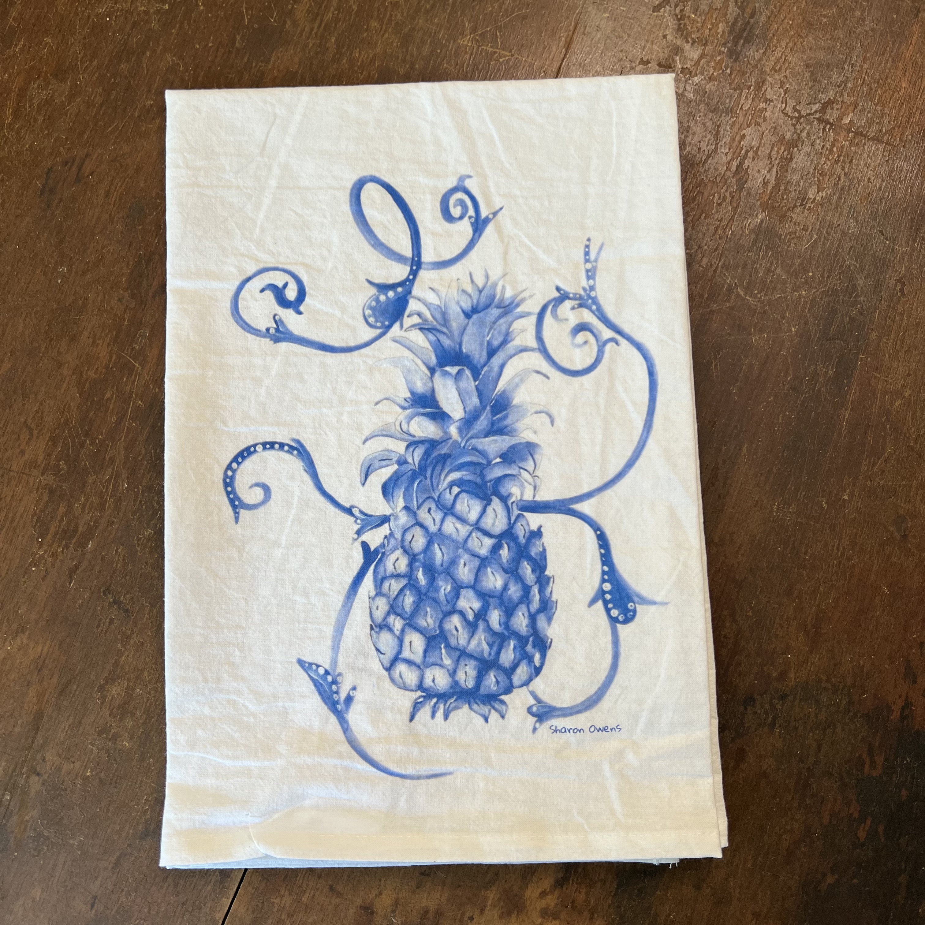 Exclusive Flour Sack Tea Towels by Bay La Launch Art – Blue and White Pineapple