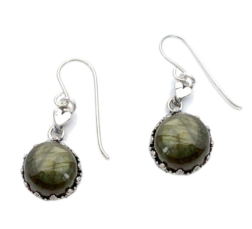 ASE1239 - LB - Pretty earrings hook with unique details around large Labradorite 
