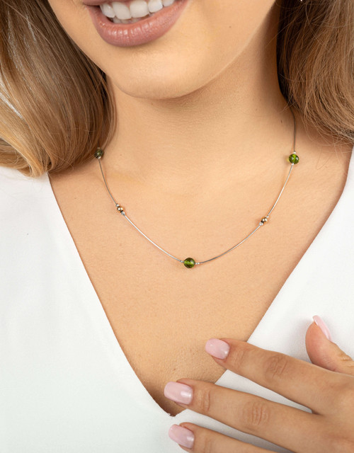 N572-PE- Pretty delicate necklace with Peridot glass and gold beads