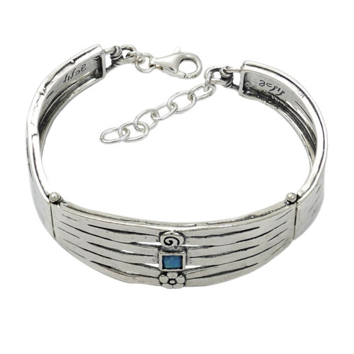 B00315 - Beautiful Chunky Bracelet with Opal and flowers