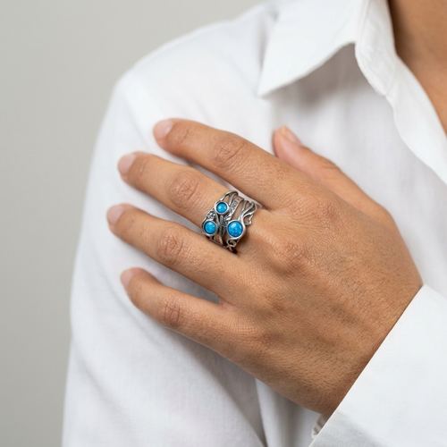 R00963 - Unique Ring with cute flower and Opals