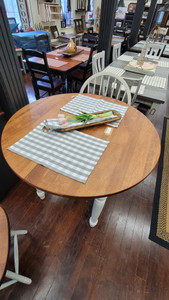 FARM TABLE 42" ROUND TABLE-CHERRY/DOVE WHITE (IN 1" MAPLE ONLY) FARM TABLE 42" ROUND TABLE-CHERRY/DOVE WHITE (IN 1" MAPLE ONLY)