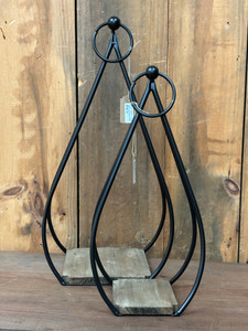 METAL TEARDROP HOLDER SET 1 OF 2 METAL TEARDROP HOLDER SET 1 OF 2
