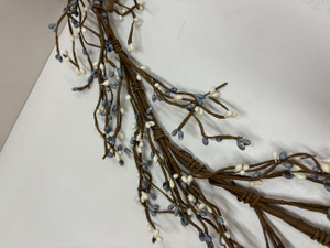 5' SM BERRY GARLAND_LIGHT BLUE/CREAM 5' SM BERRY GARLAND_LIGHT BLUE/CREAM