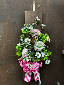 FLOWERS ON BOARD W/PINK BOARD FLOWERS ON BOARD W/PINK BOARD