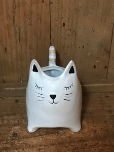 5.5 CERAMIC CAT PLANTER 5.5 CERAMIC CAT PLANTER
