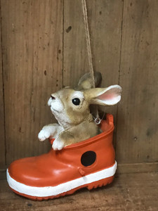 RABBIT IN BOOT BIRD HOUSE 9"