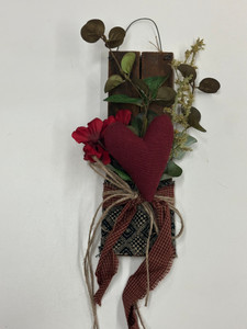 HEART ON BOARD DECOR. HEART ON BOARD DECOR.