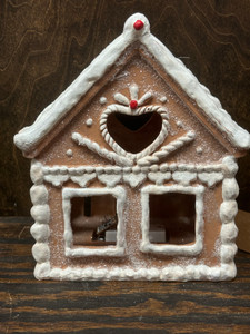 Gingerbread House 6.6x6.5x7 Gingerbread House 6.6x6.5x7