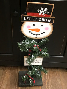 LIGHTED SNOWMAN ON WOOD BASE LIGHTED SNOWMAN ON WOOD BASE